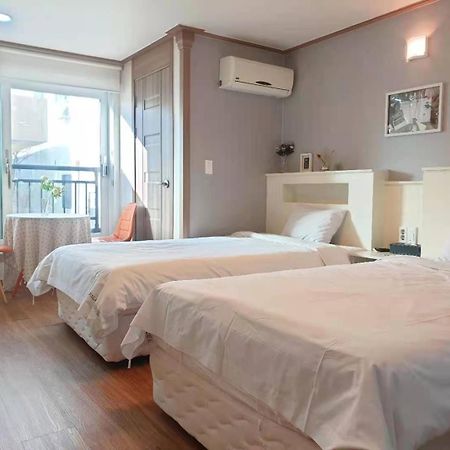 סאוגוויפו Hy Choi Hostel מראה חיצוני תמונה