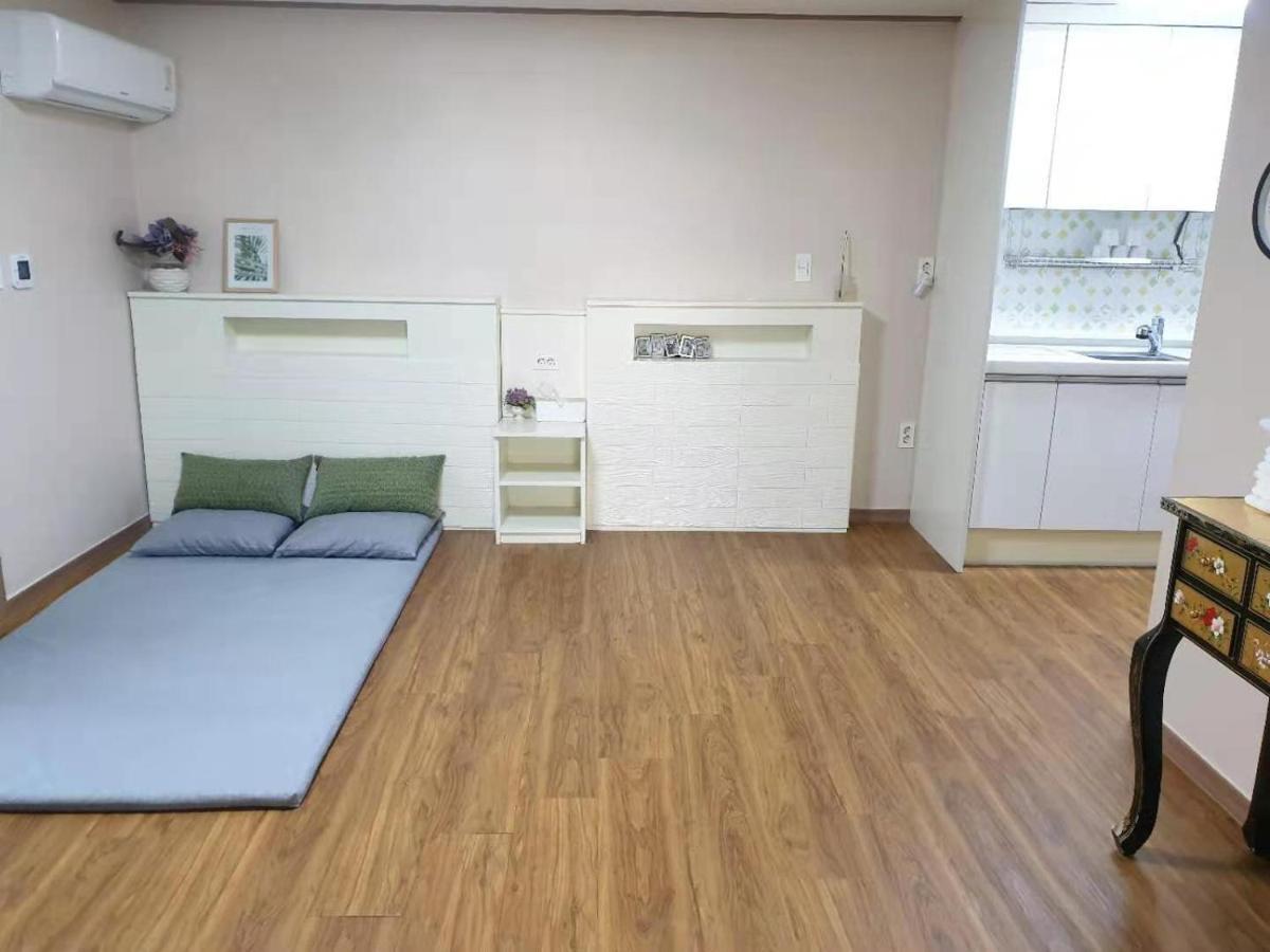 סאוגוויפו Hy Choi Hostel מראה חיצוני תמונה
