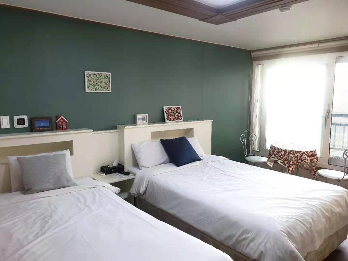 סאוגוויפו Hy Choi Hostel מראה חיצוני תמונה