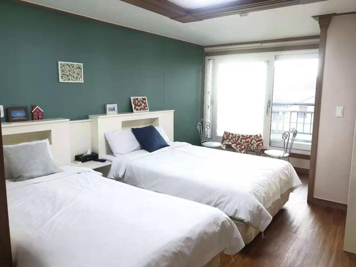 סאוגוויפו Hy Choi Hostel מראה חיצוני תמונה