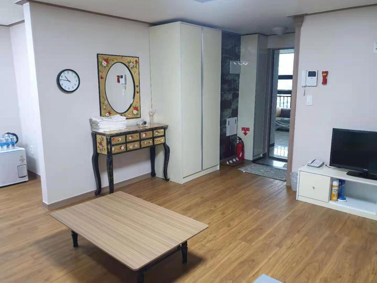 סאוגוויפו Hy Choi Hostel מראה חיצוני תמונה