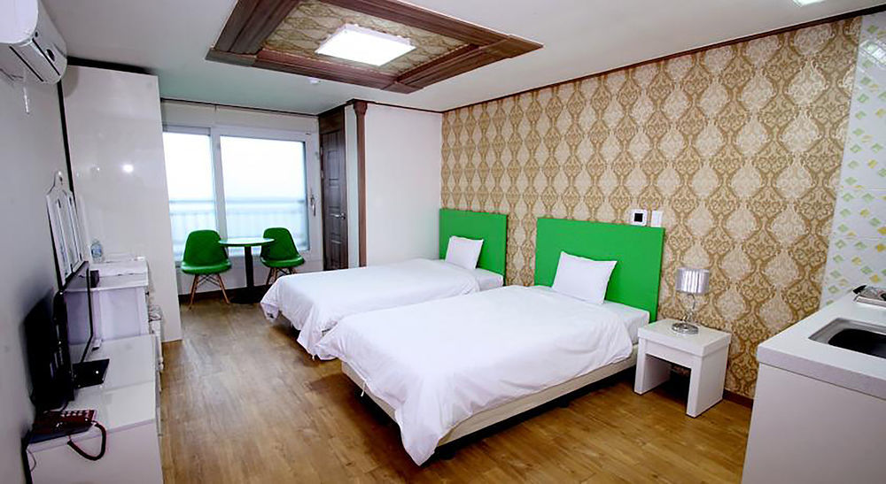 סאוגוויפו Hy Choi Hostel מראה חיצוני תמונה
