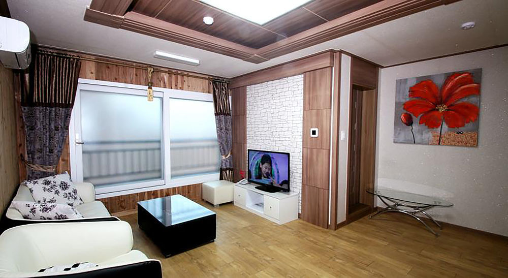 סאוגוויפו Hy Choi Hostel מראה חיצוני תמונה